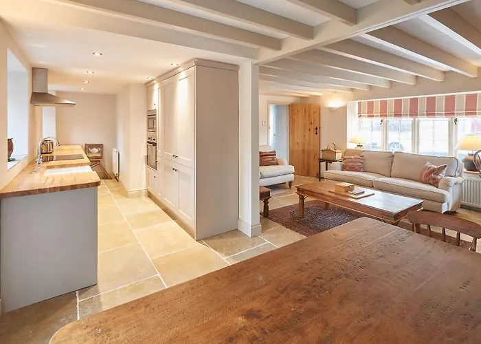 Host & Stay - The Cobbles